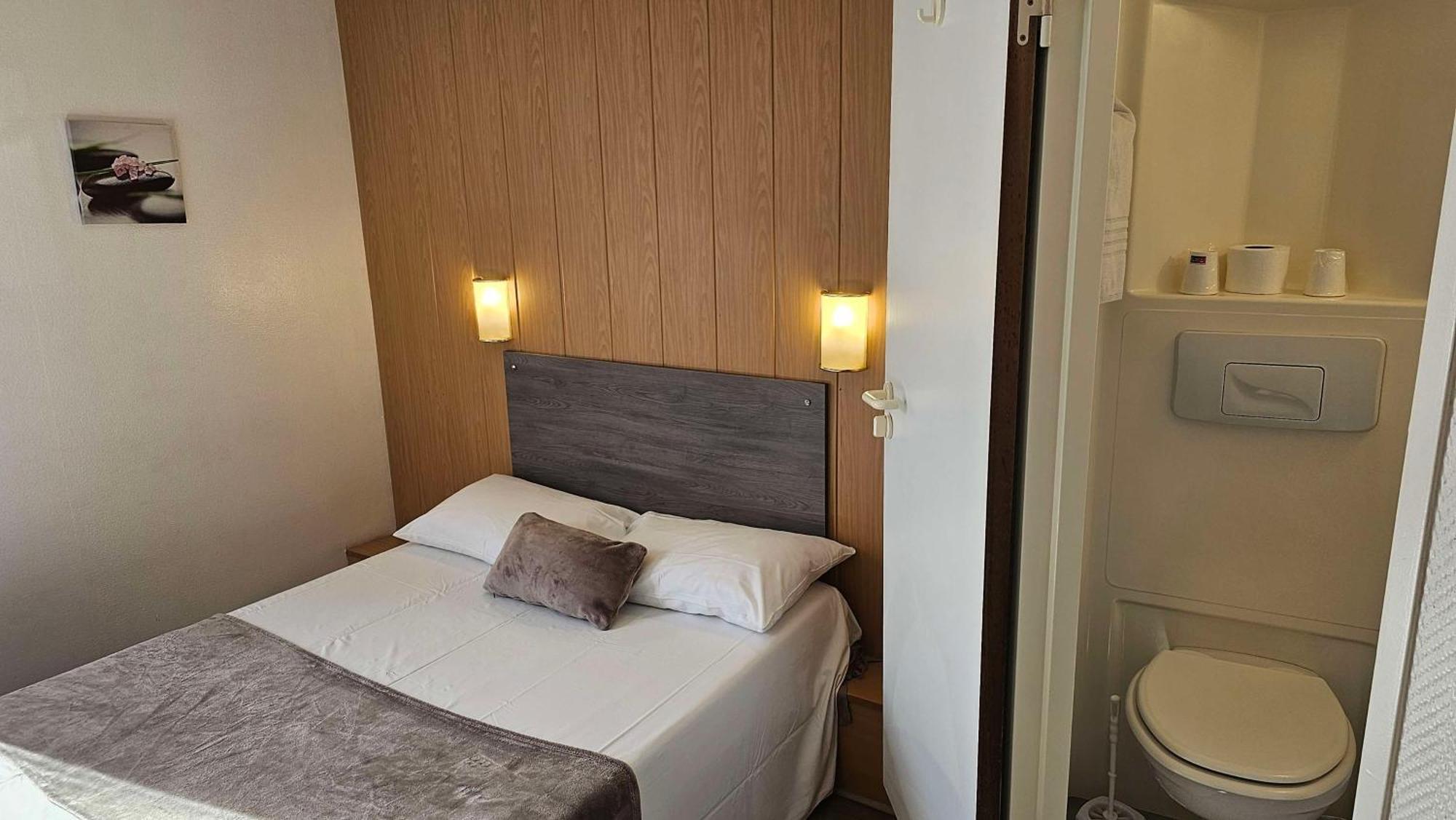 Fasthotel Pau Lescar Exterior foto